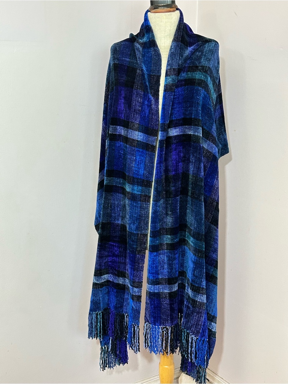 Loominus Handwoven Rayon Chenille Shawl Scarf